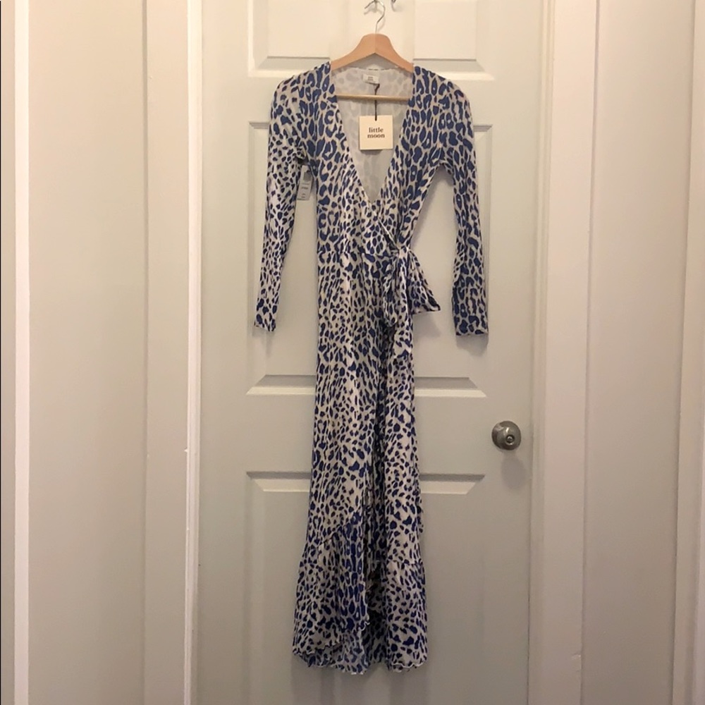 NWT Aritzia/Little Moon long sleeve wrap dress